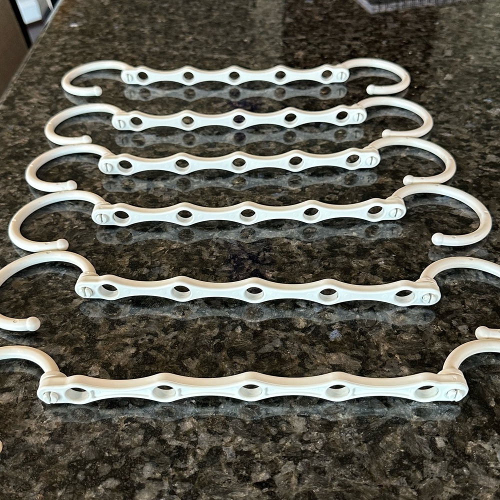 6pk space saving hangers - Picture 2 of 5